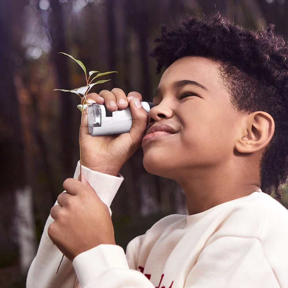 MicroZoom™ | pocket magnifier