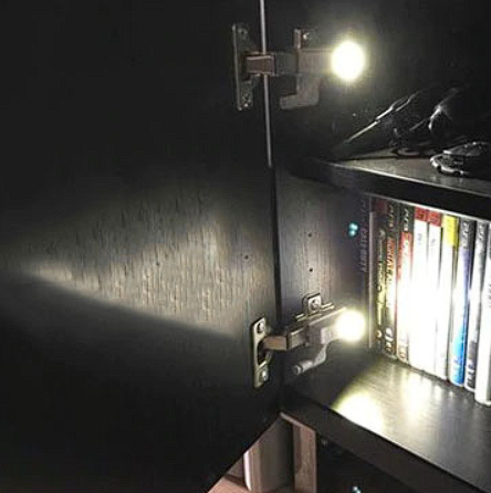 CabinetHinge™ | auto-on LED light
